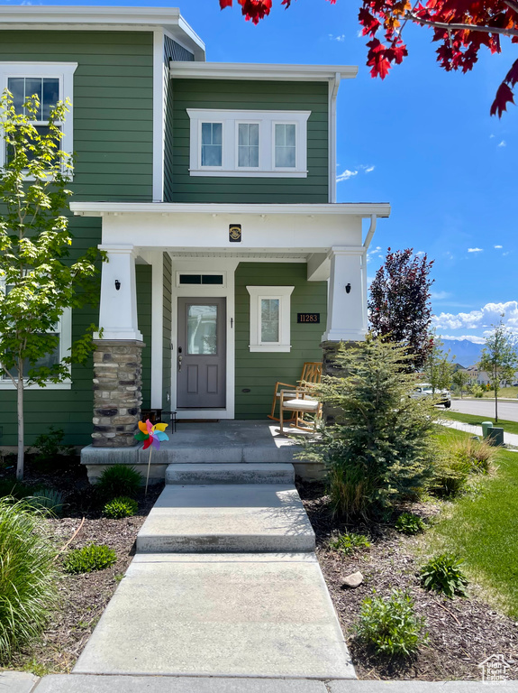 View of front of property featuring a porch