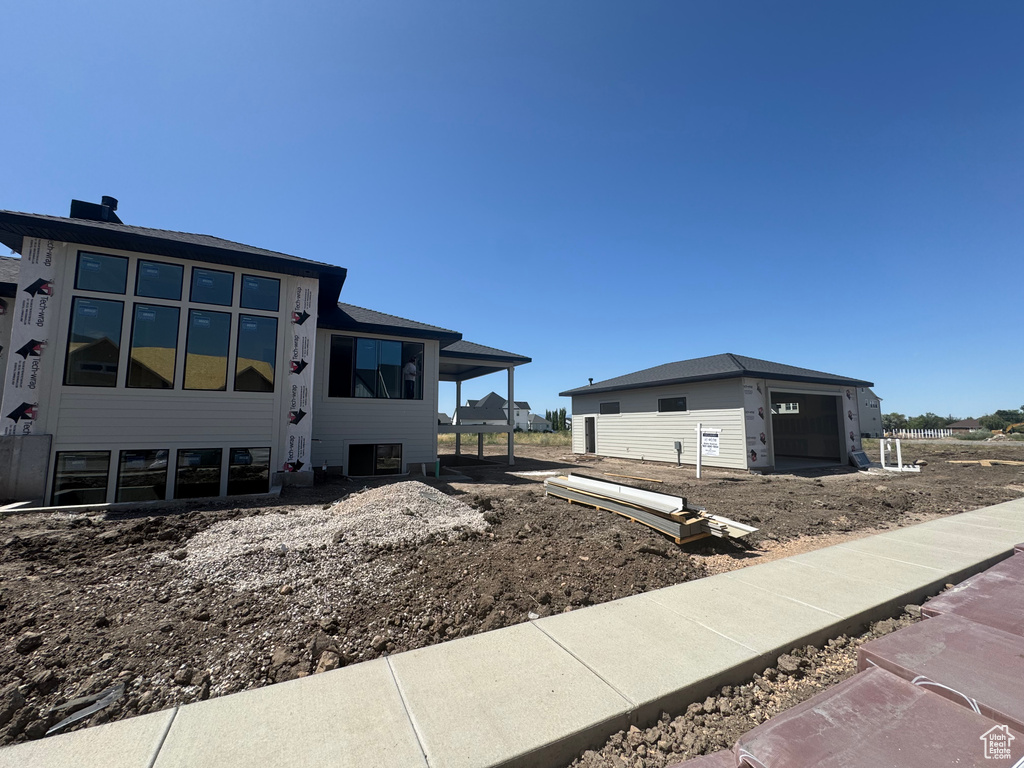 View of side of home