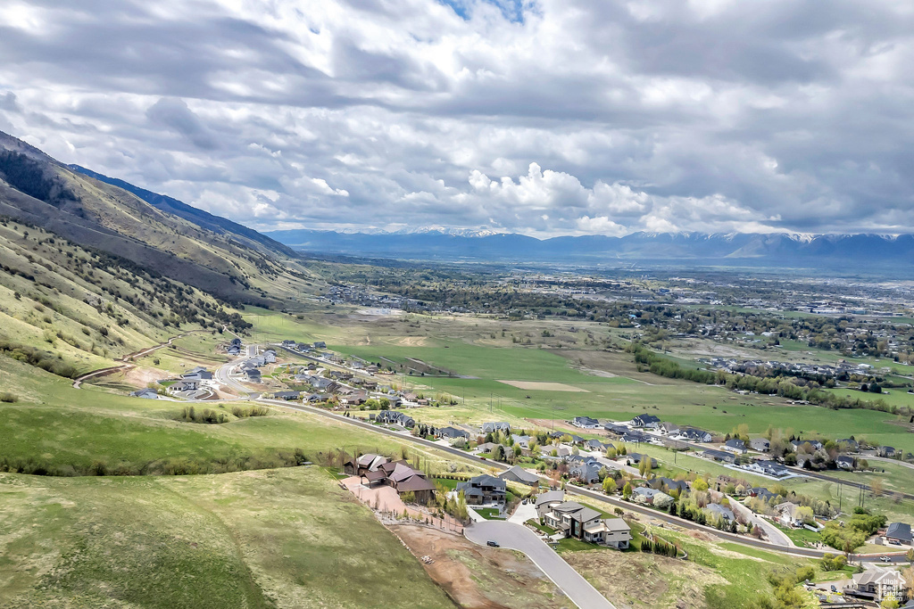 Aerial view with a residential view and a mountain view