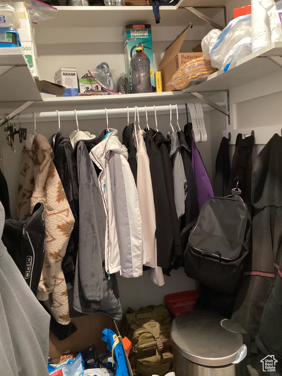 View of walk in closet