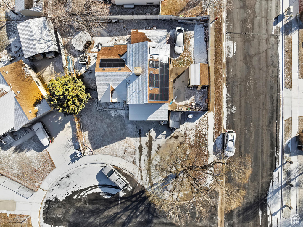 Birds eye view of property