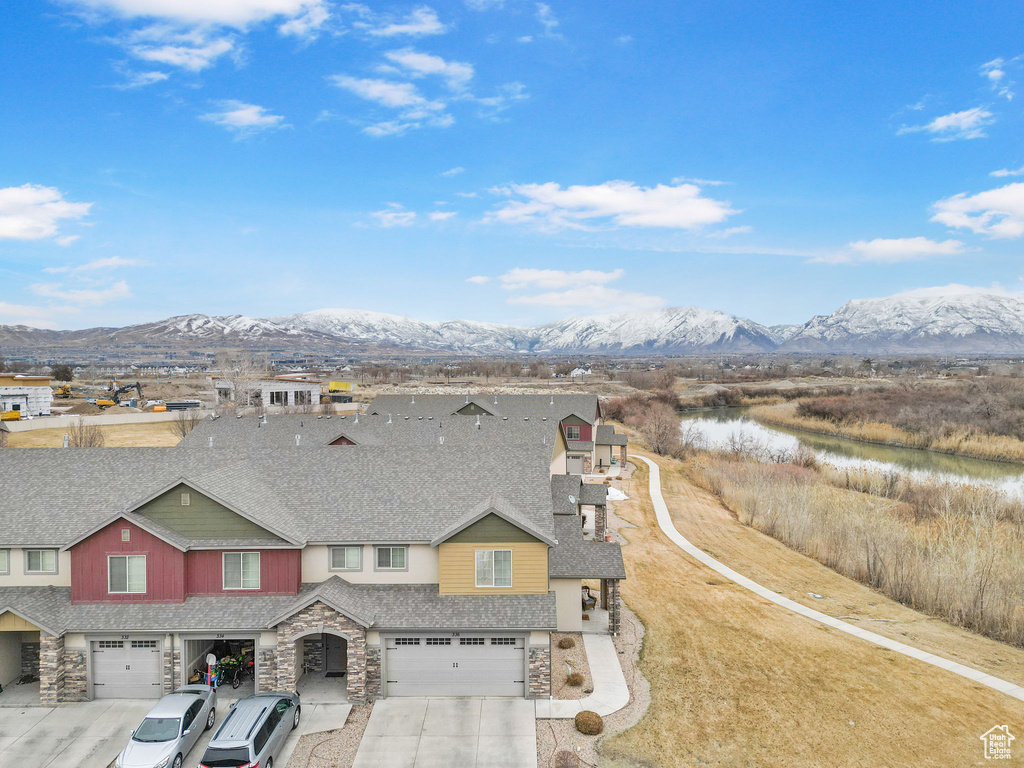 Aerial view featuring a residential view and a mountain view