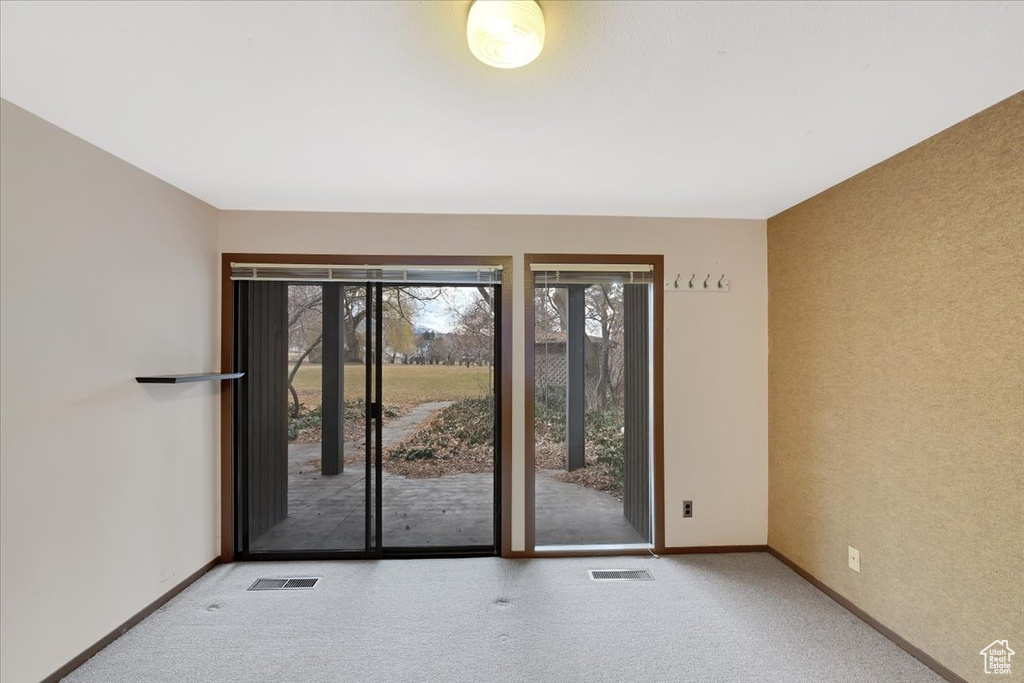 Spare room with carpet
