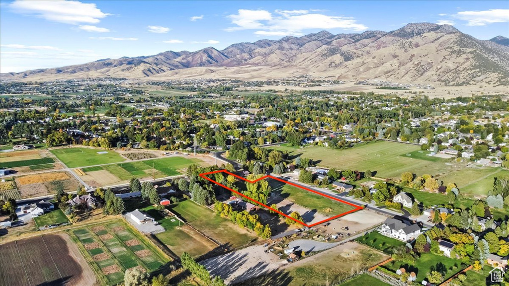 Bird\'s eye view featuring a mountain view