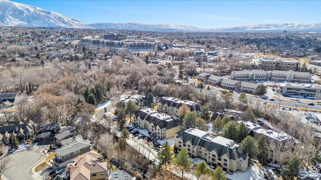 Drone / aerial view featuring a mountain view