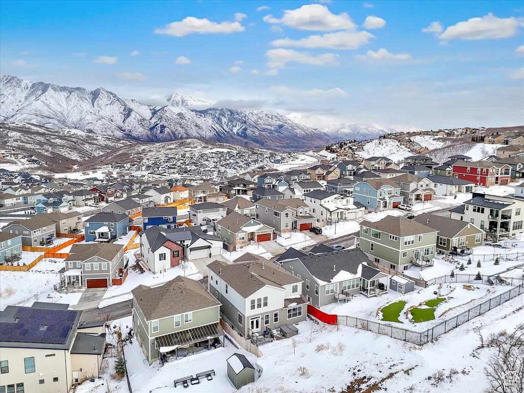 View of mountain feature featuring a residential view