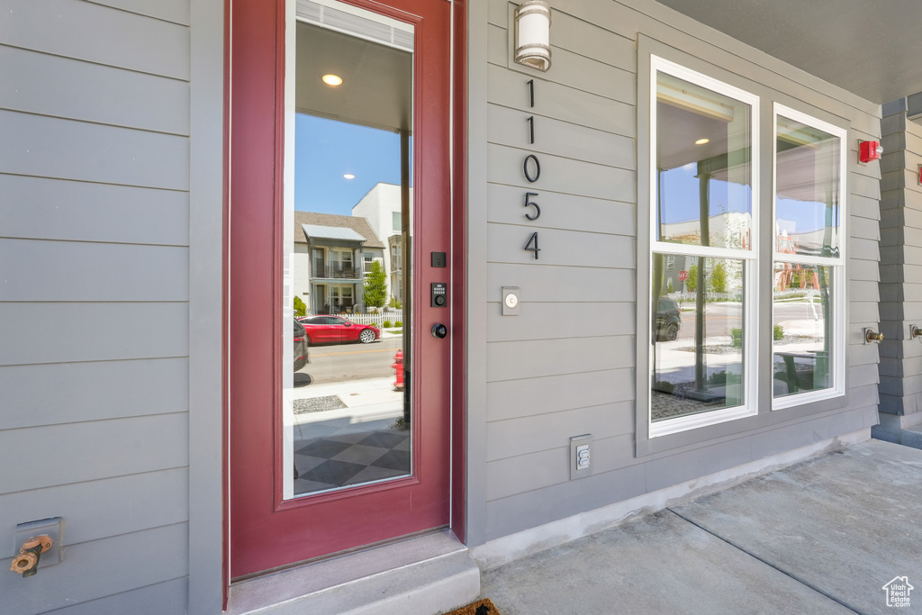 11054 S LAKE RUN RD South Jordan, UT 84009