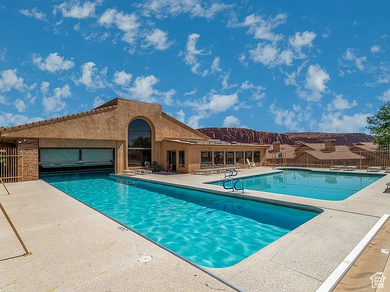 677 N RIDGE RIM WAY #20 St George, UT 84770