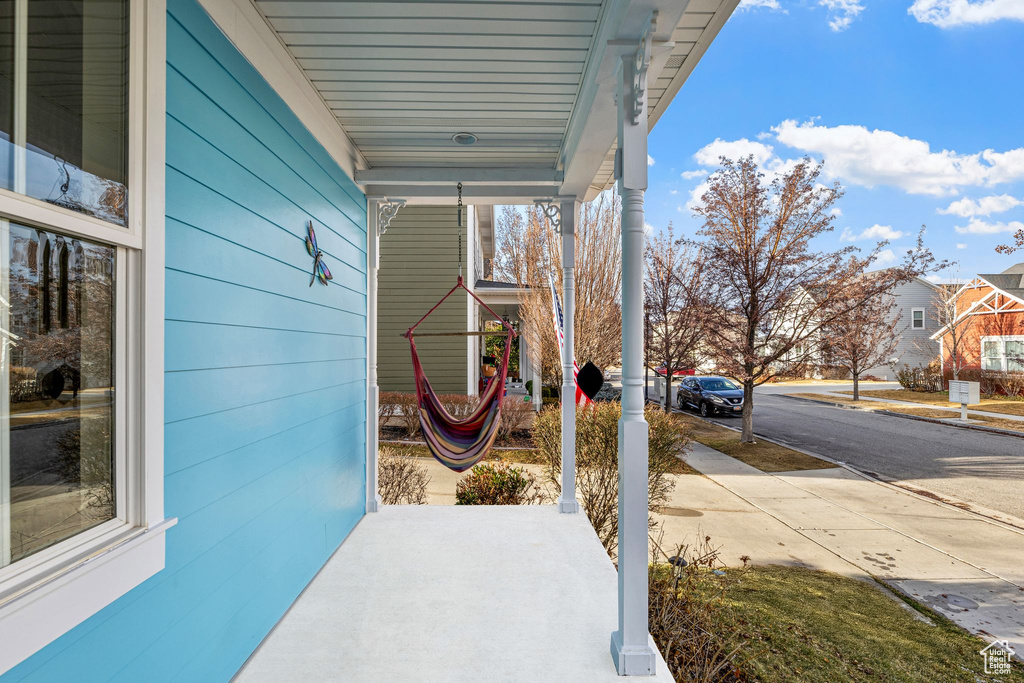 10426 S MILLERTON DR South Jordan, UT 84095