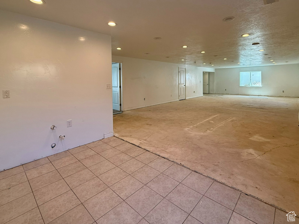 Unfurnished room with recessed lighting