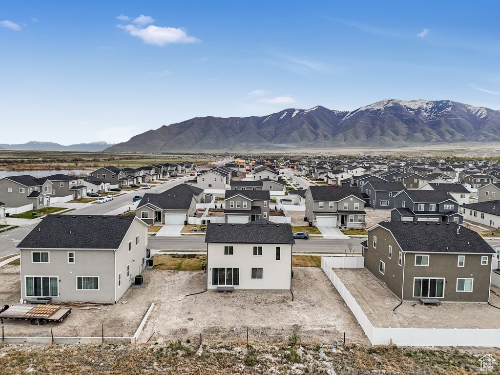 View of mountain feature featuring a residential view