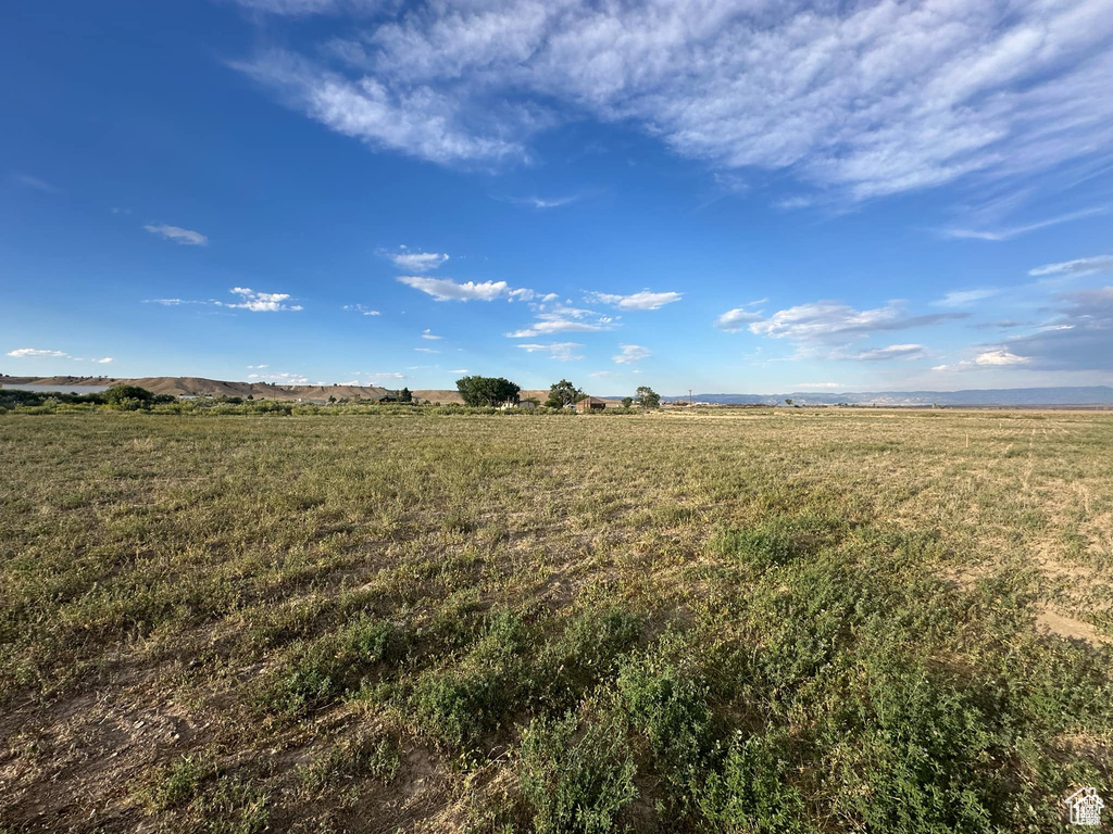 View of nature featuring a rural view