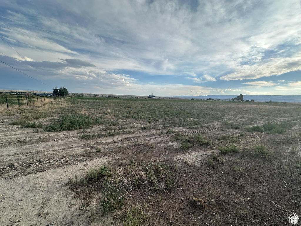 View of nature featuring a rural view