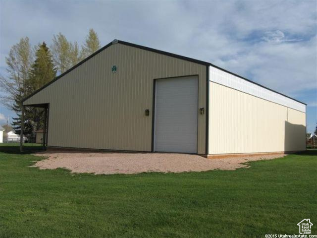 View of outbuilding with an outbuilding