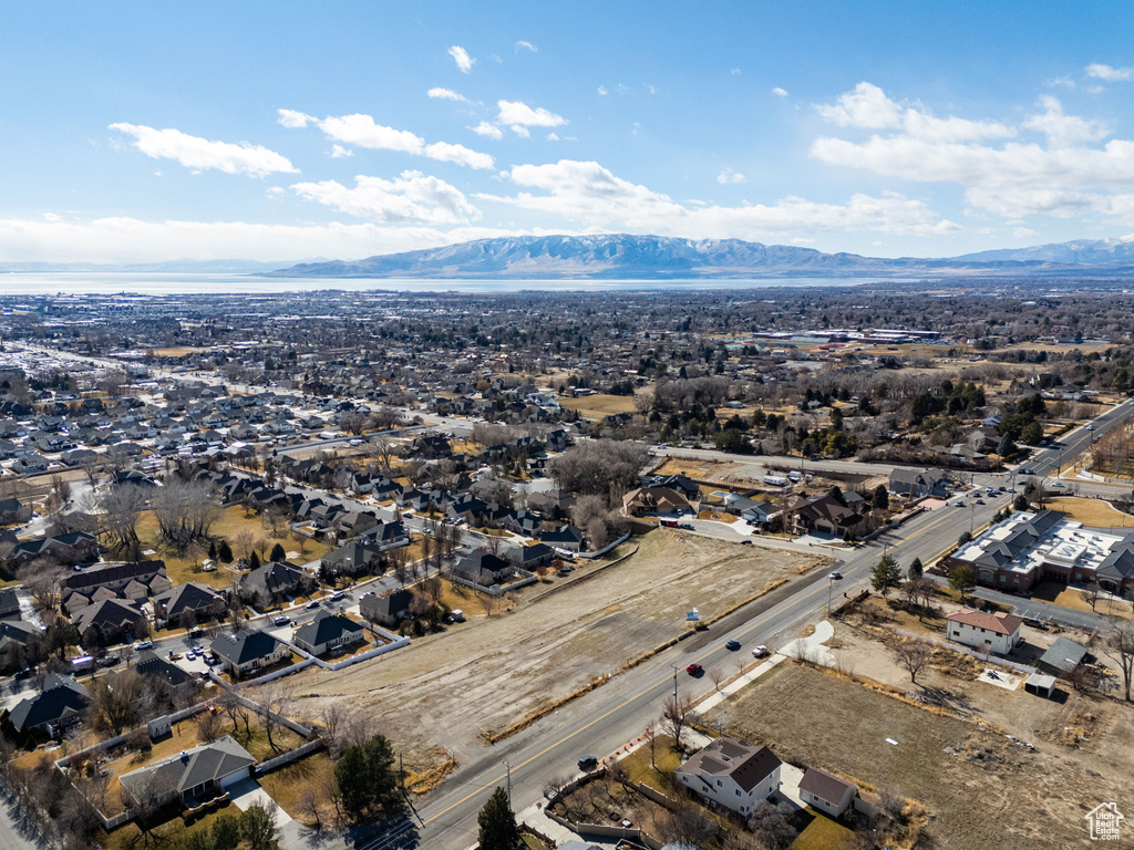 Aerial view featuring a residential view and a mountain view