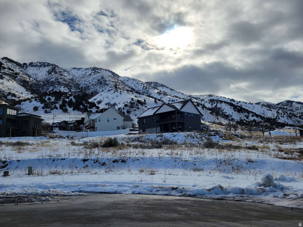 1586 N SHARPTAIL CIR Logan, UT 84341