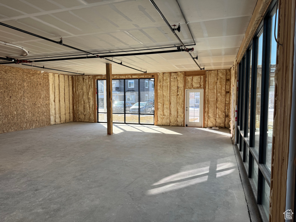 Empty room with concrete floors