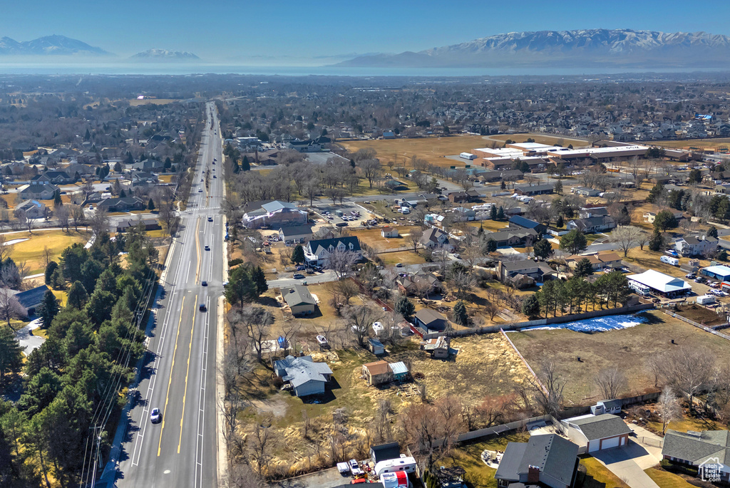 Bird\'s eye view with a residential view and a mountain view