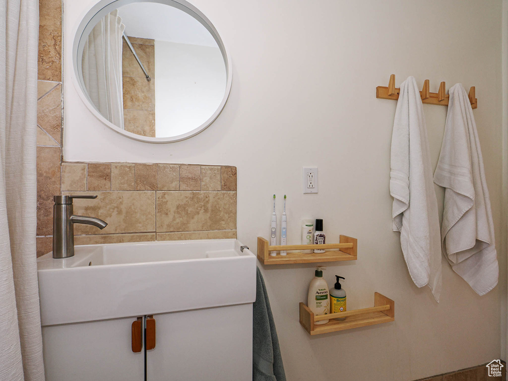 Bathroom with a sink