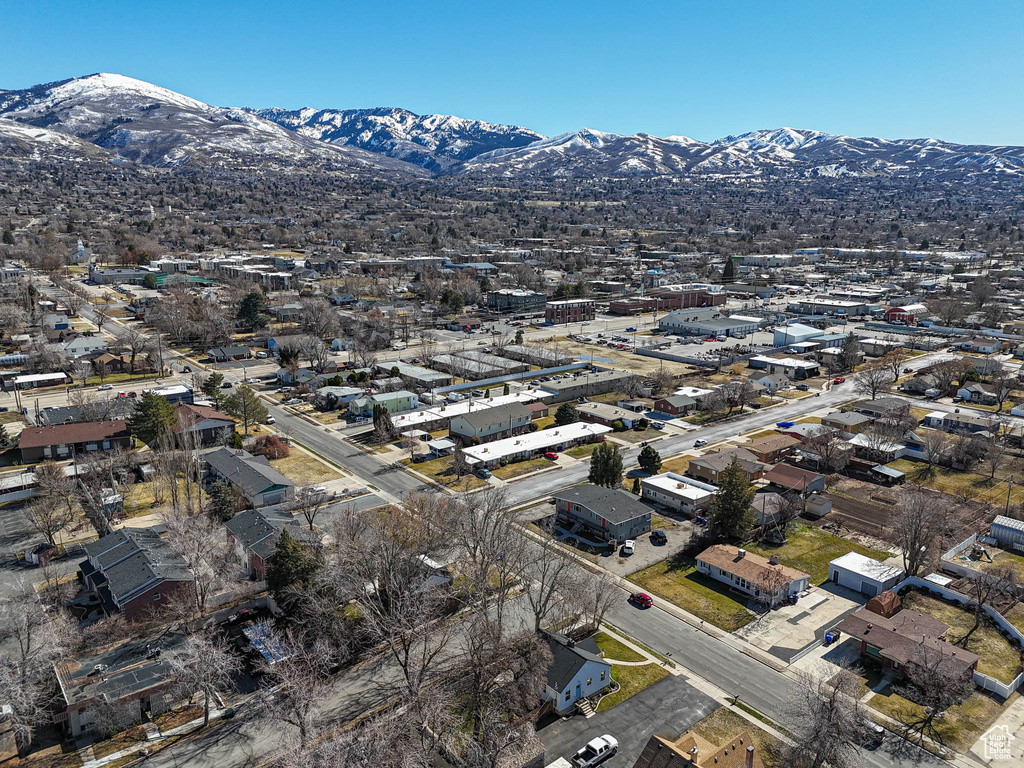 Bird's eye view with a residential view and a mountain view