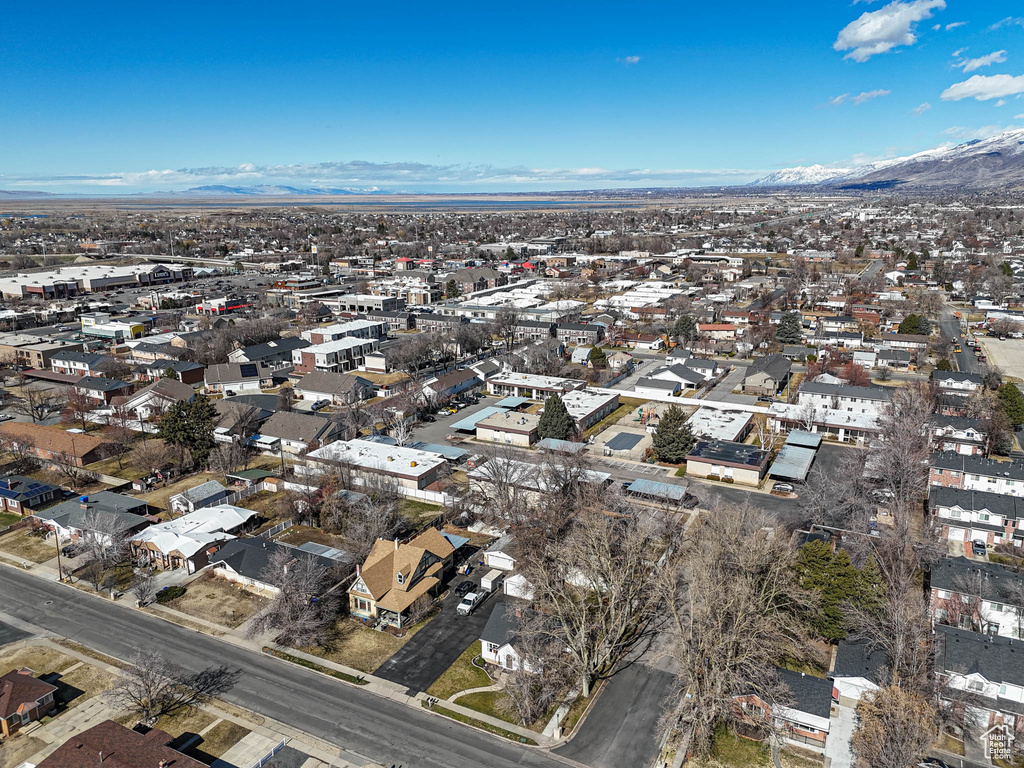 Birds eye view of property featuring a residential view and a mountain view