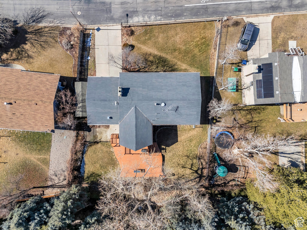 Birds eye view of property