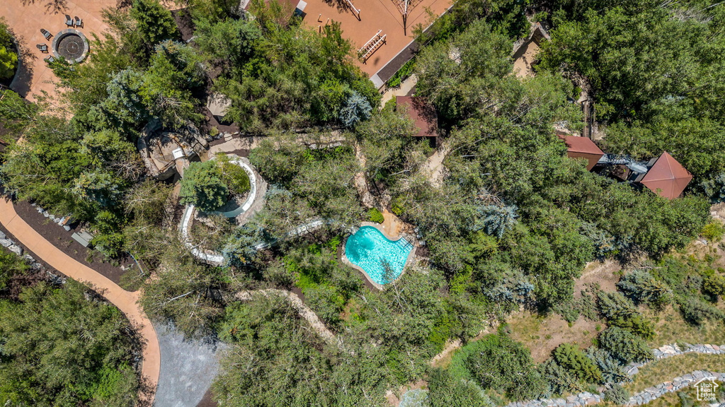 Bird\\\'s eye view of a pool area