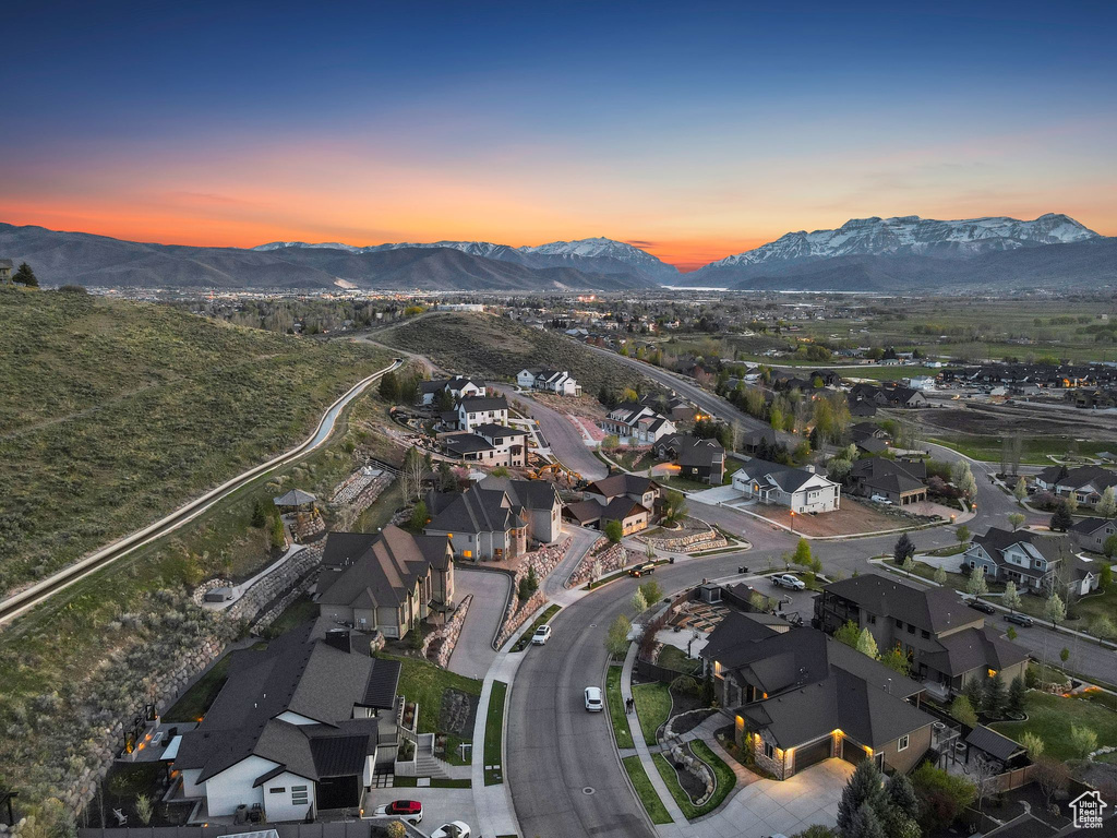 Bird\\\'s eye view with a mountain view and a residential view