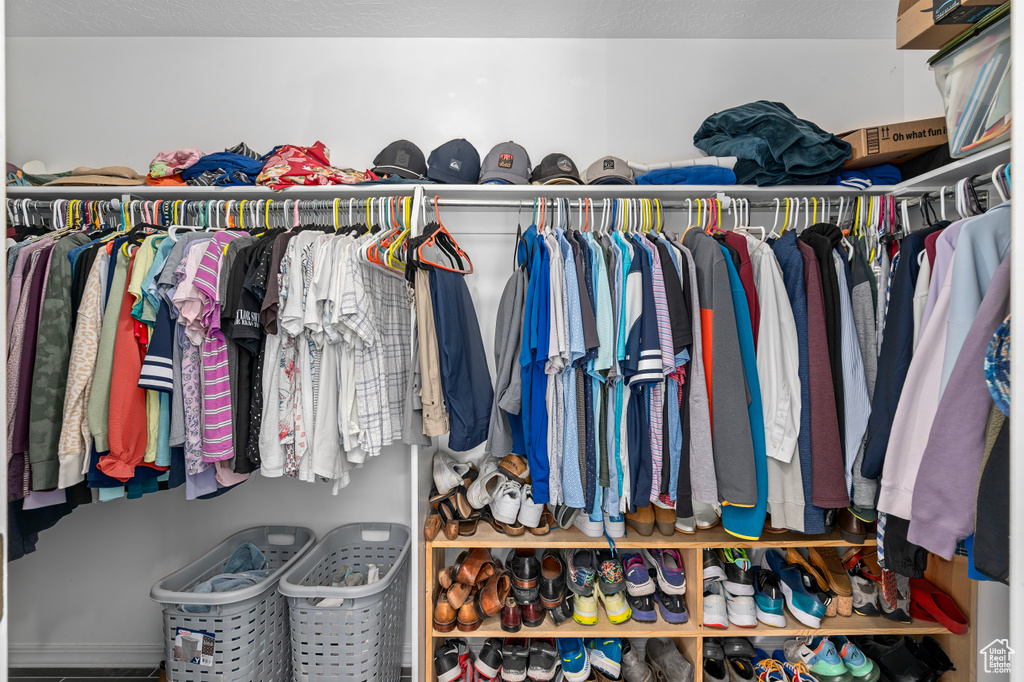 View of walk in closet