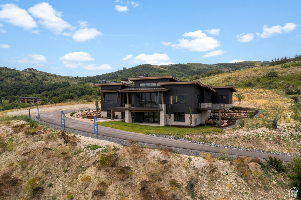 6251 E LEGACY DR Huntsville, UT 84317