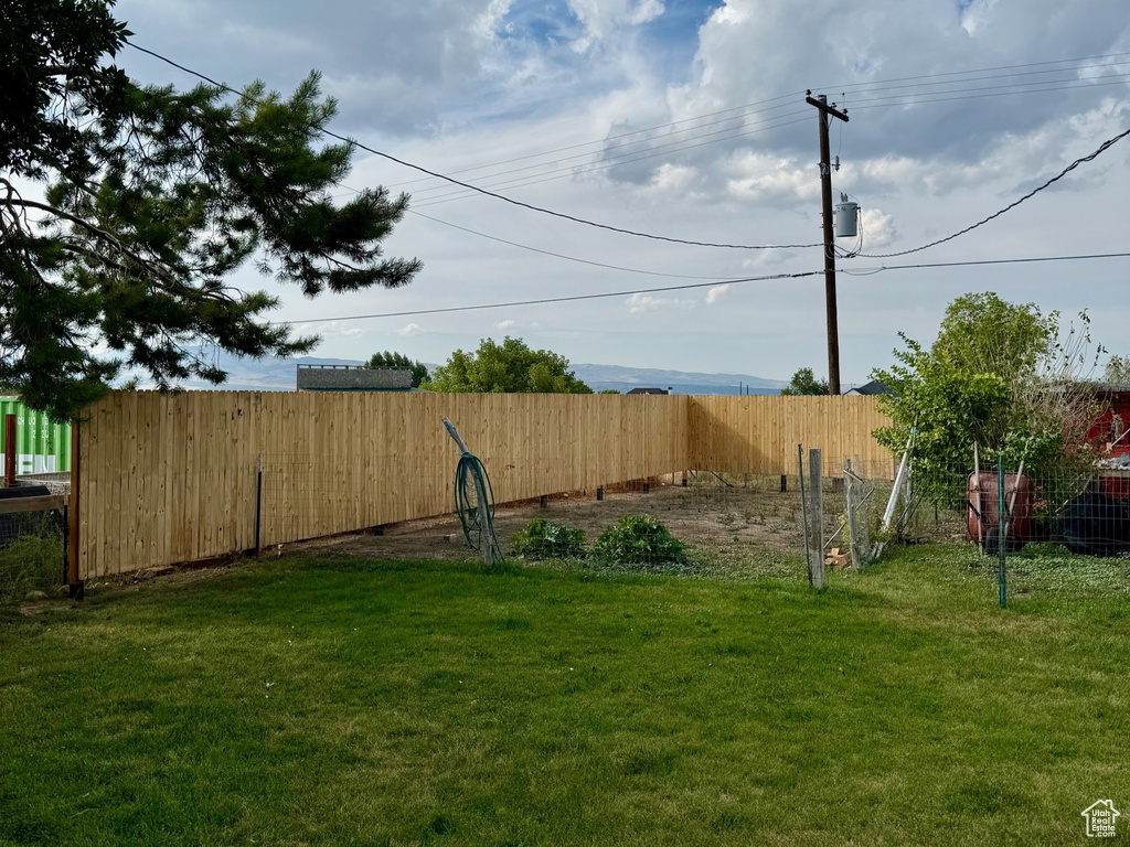 Photo 32 for MLS #2067527 at 879 E Main St