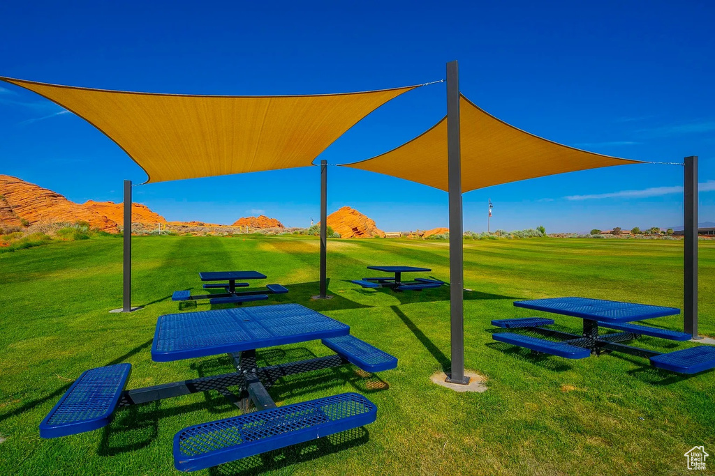 View of home\\\'s community with a lawn