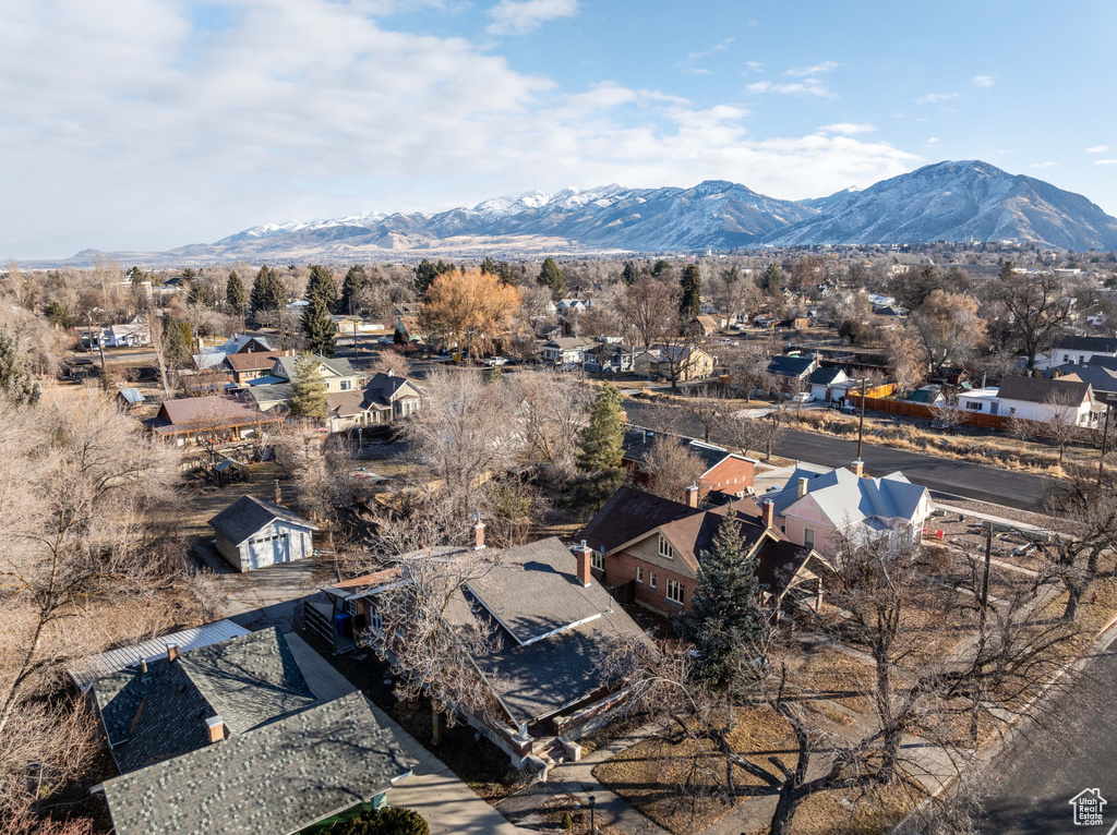 Bird\'s eye view featuring a residential view and a mountain view