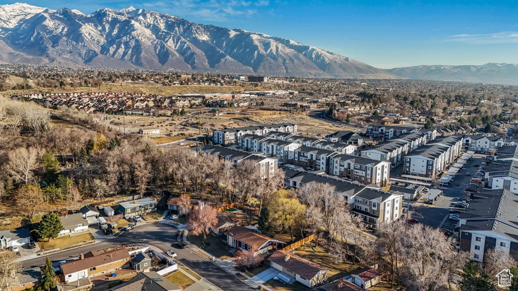 Drone / aerial view featuring a residential view and a mountain view