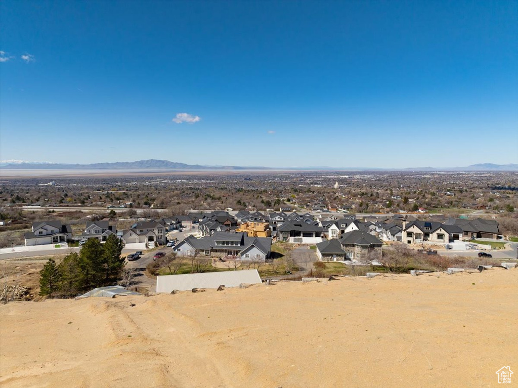 Bird\\\\\\\\\\\\\\\'s eye view featuring a mountain view and a residential view