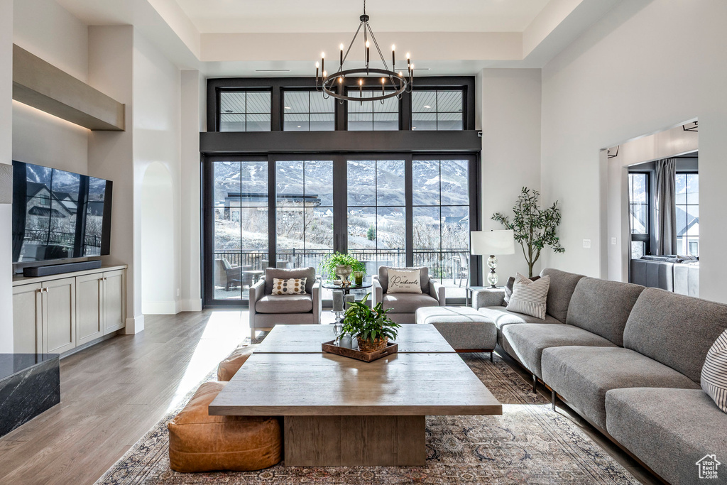 3247 S MAPLETON ESTATES DR Mapleton, UT 84664