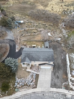 Birds eye view of property