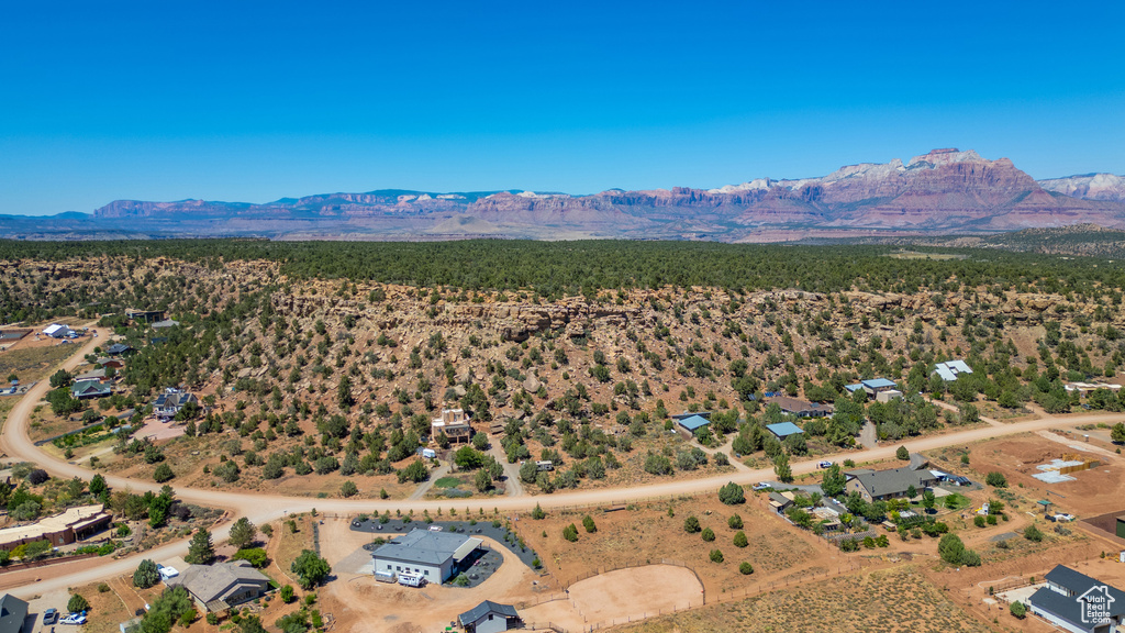 Bird's eye view with a mountain view