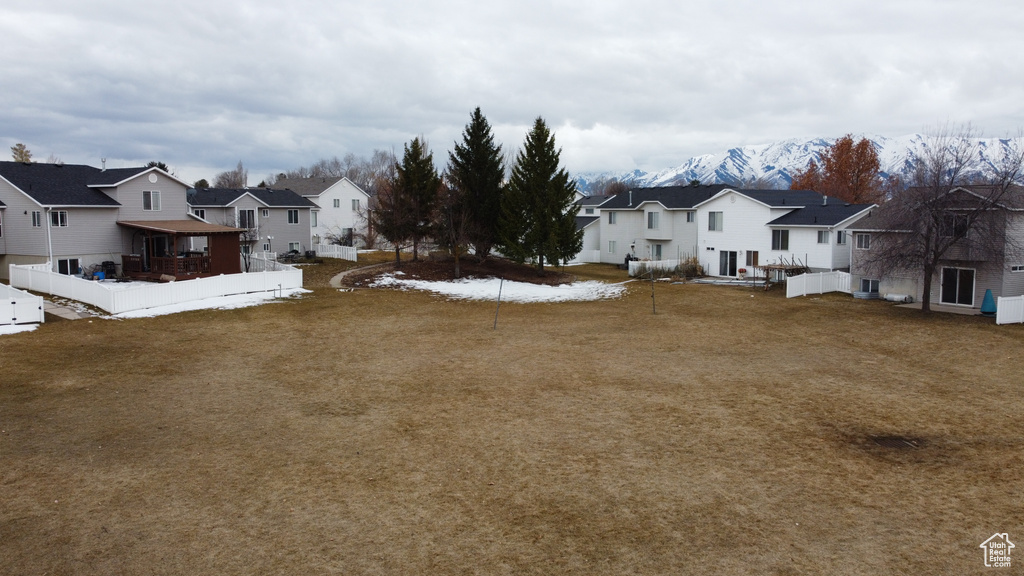 View of yard with a residential view
