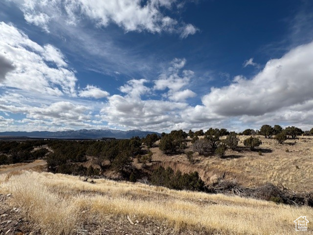 View of mountain feature