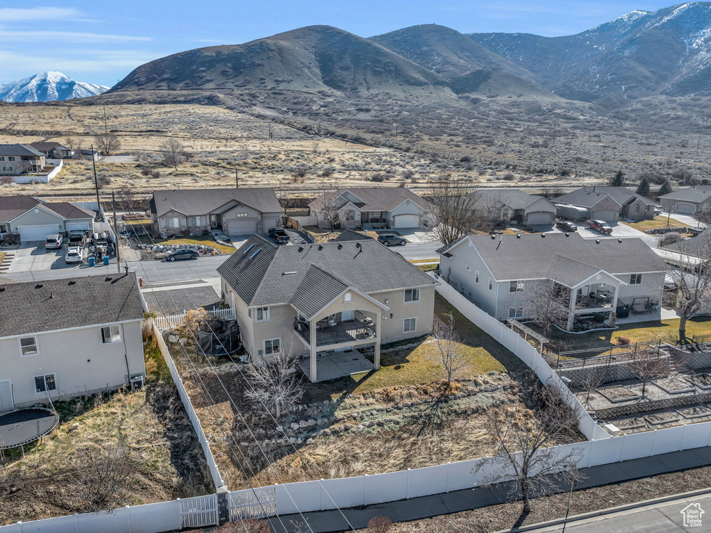 View of mountain feature featuring a residential view