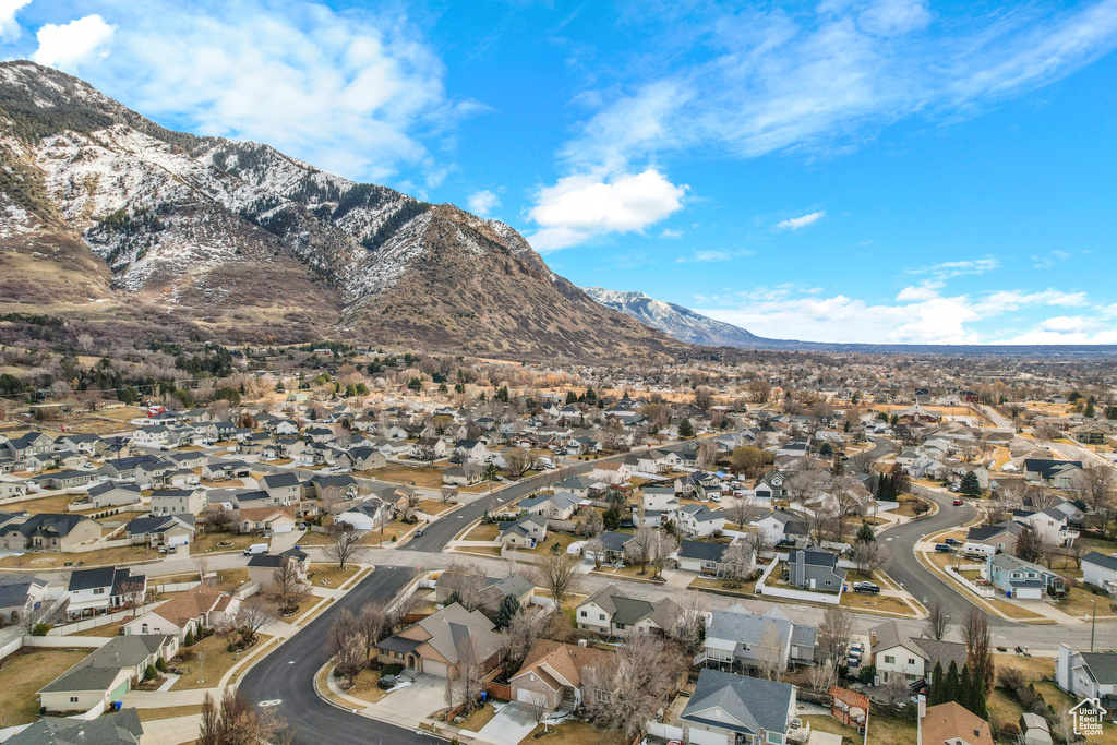 Mountain view featuring a residential view