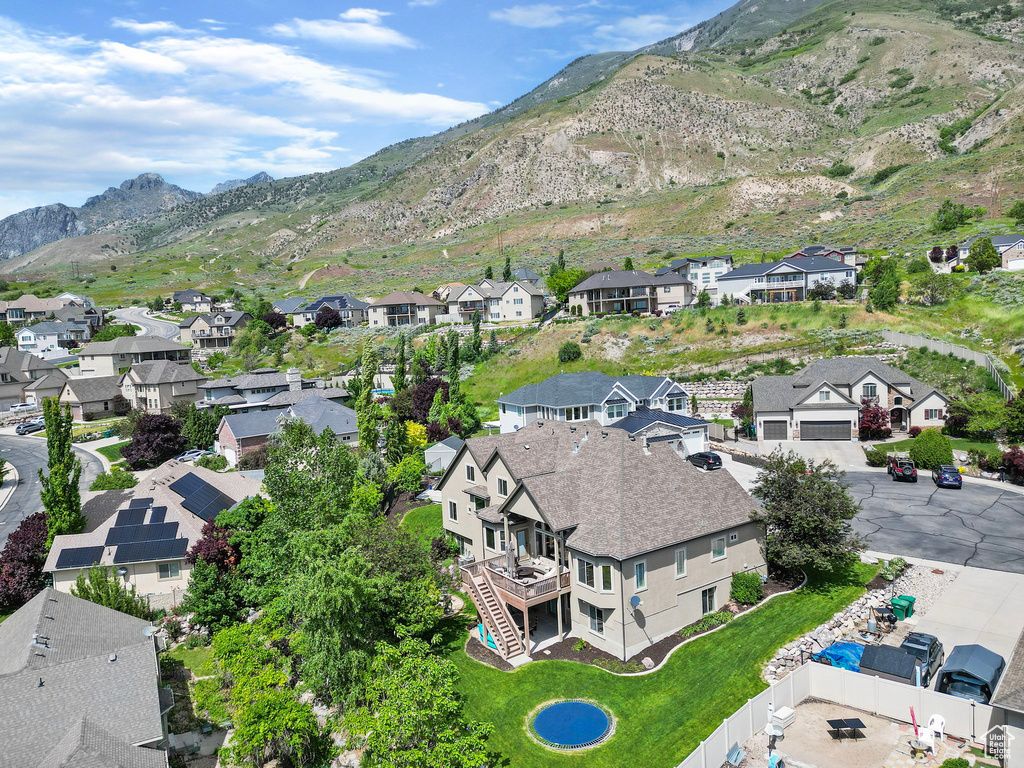 Bird's eye view featuring a residential view and a mountain view