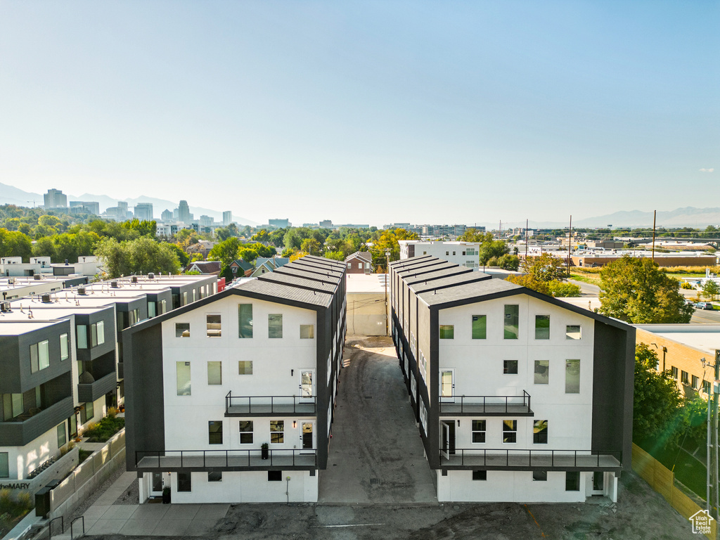 Drone / aerial view featuring a view of city