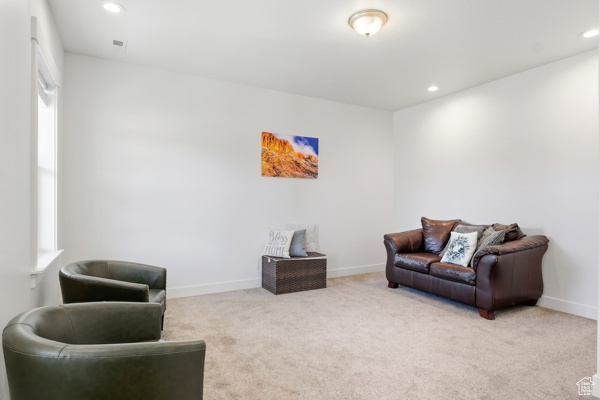 Photo 7 for MLS #2068513 at 637 S 4th W