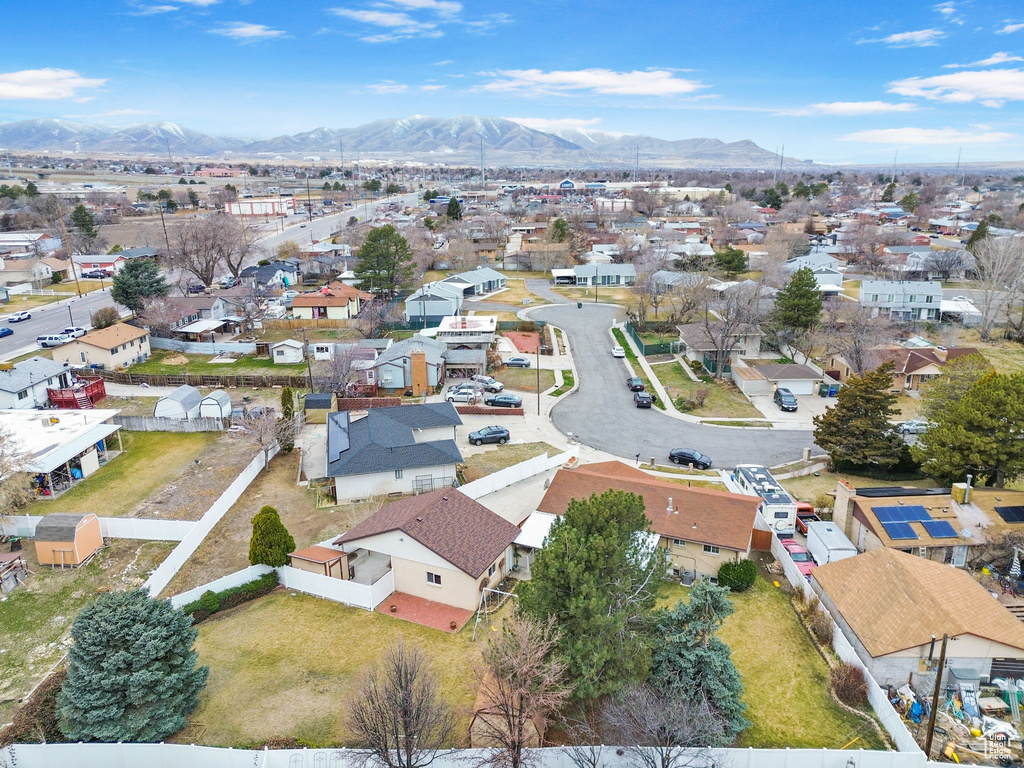 Bird\'s eye view featuring a mountain view and a residential view