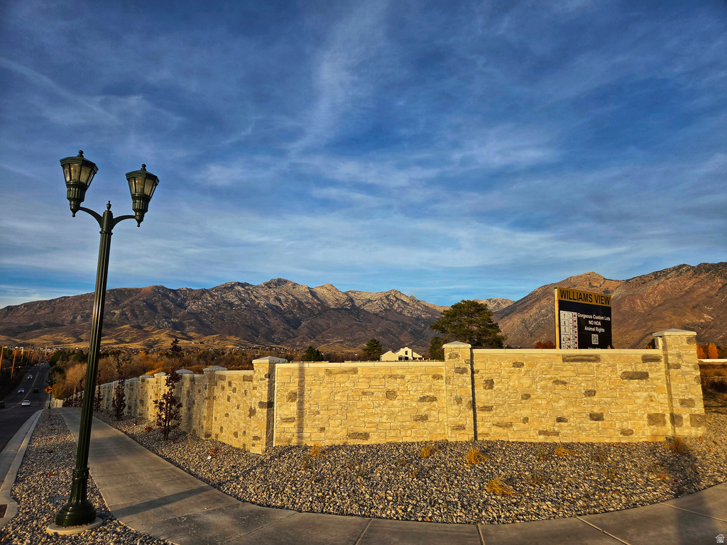 5976 W 11270 N Highland, UT 84003