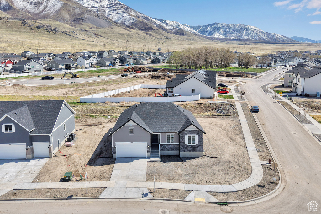 Bird\'s eye view with a mountain view and a residential view