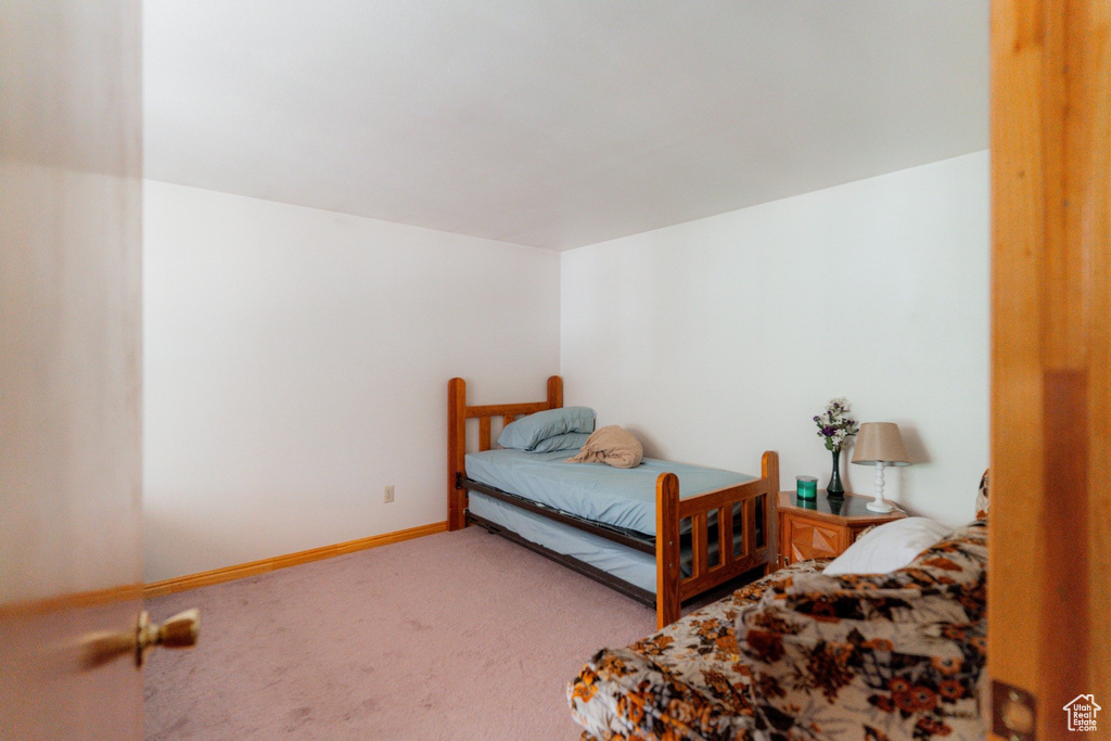 Photo 18 for MLS #2068850 at 1270 W Strawberry Point Rd