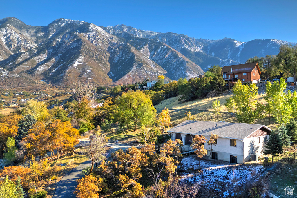 View of mountain feature